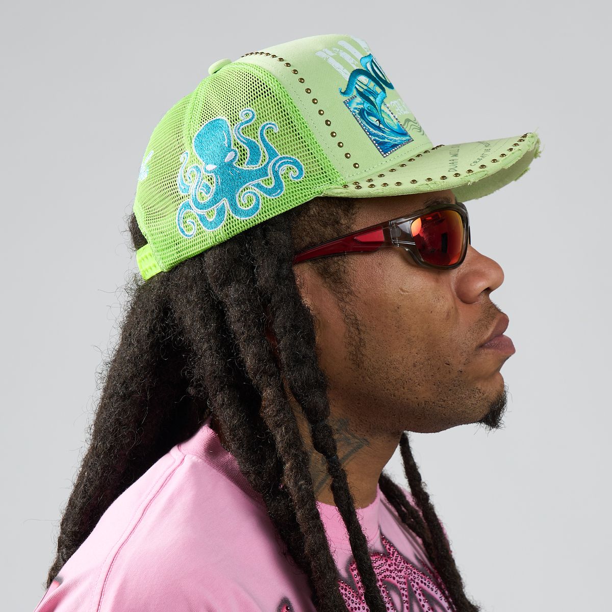 Duaa - Wave Snapback Hat - Green — close-up detail