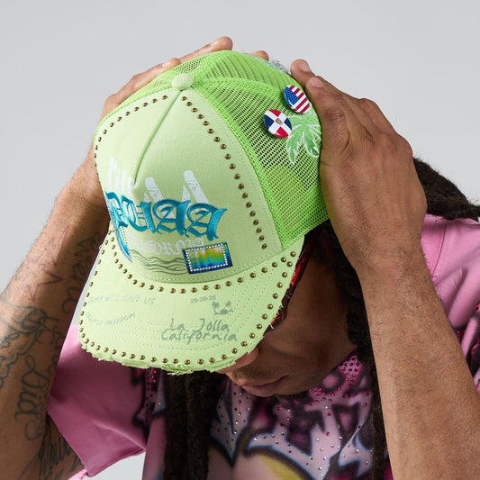 Duaa - Wave Snapback Hat - Green — close-up detail