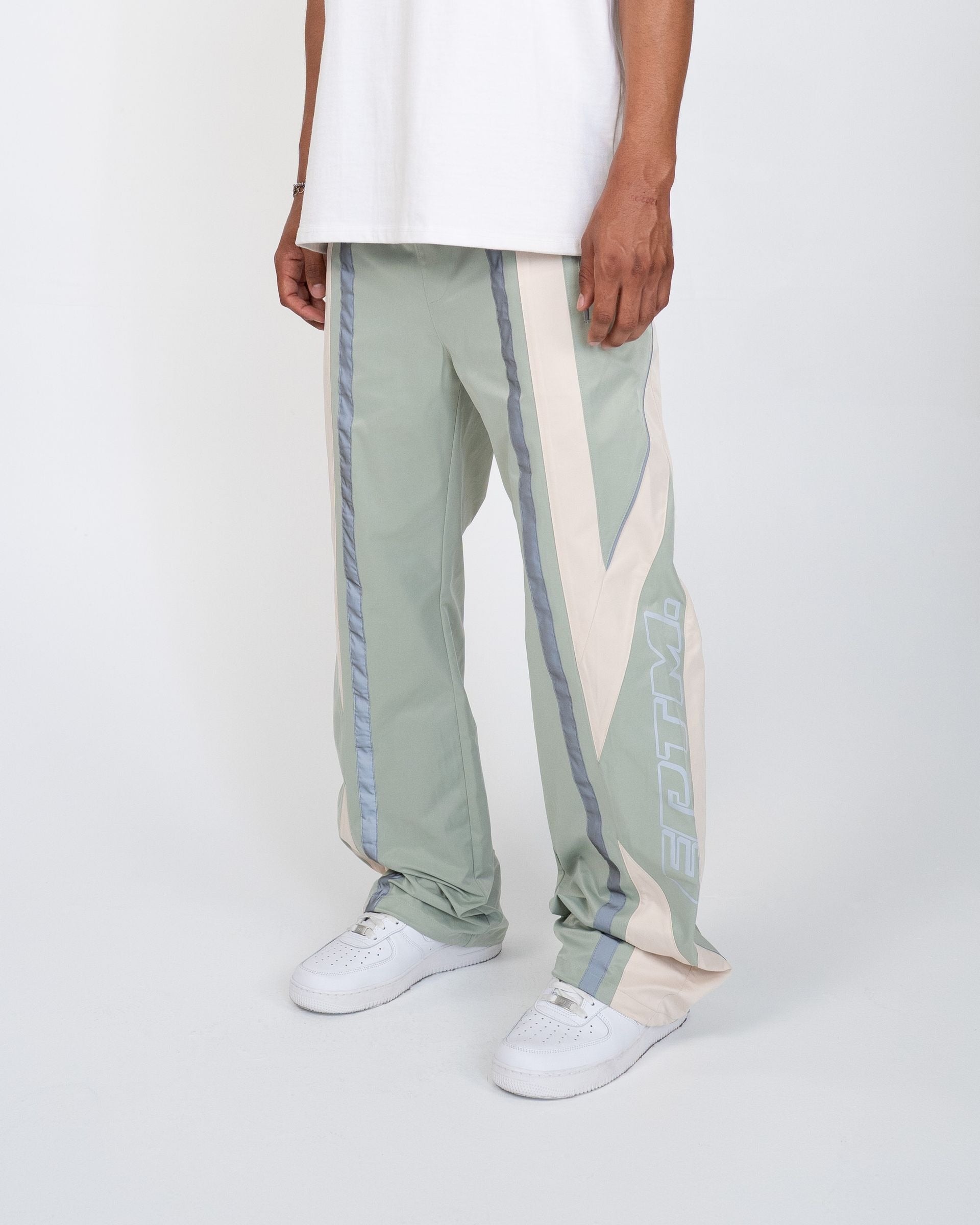 EPTM - Derek Pants - Sage — front view