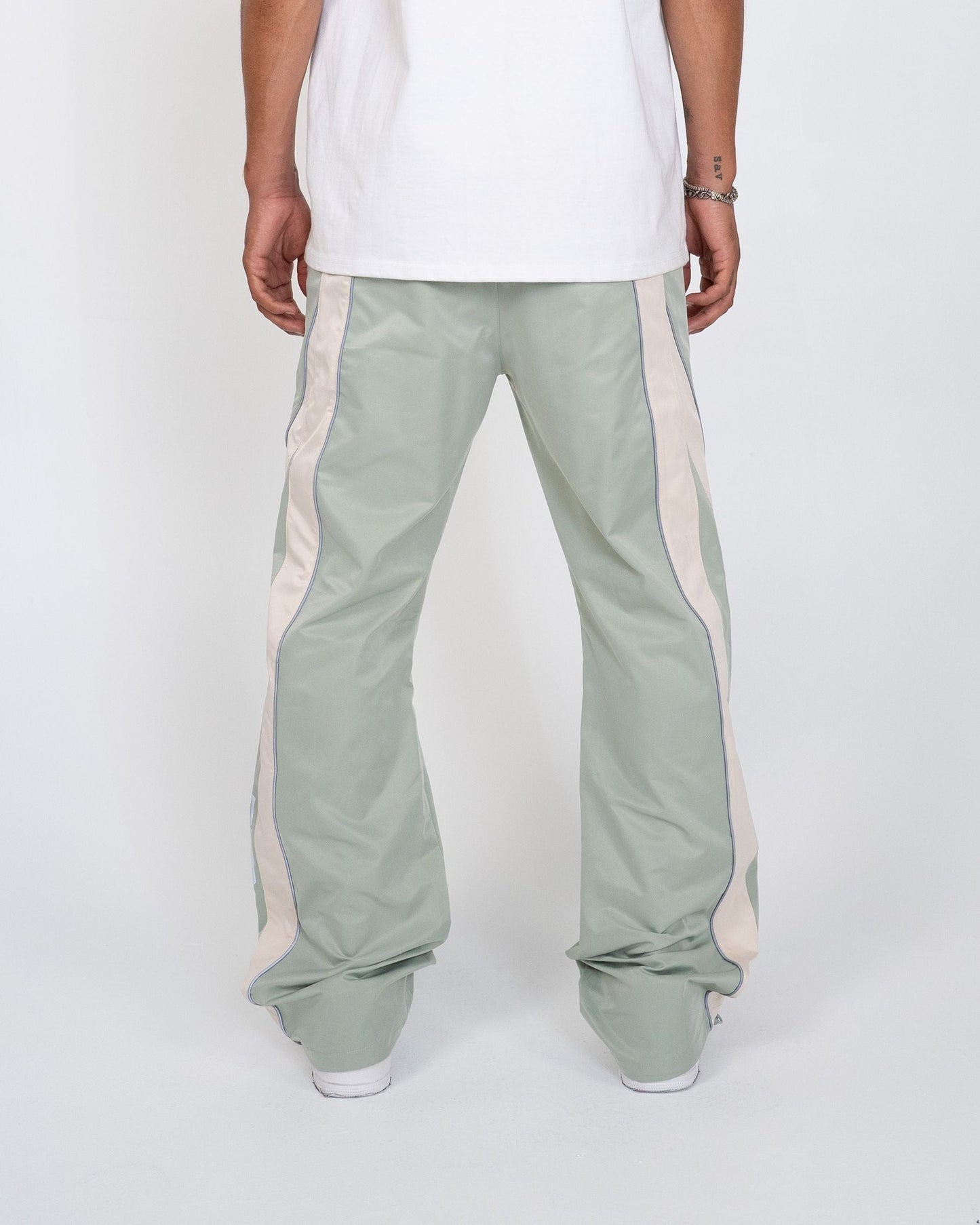 EPTM - Derek Pants - Sage — front view