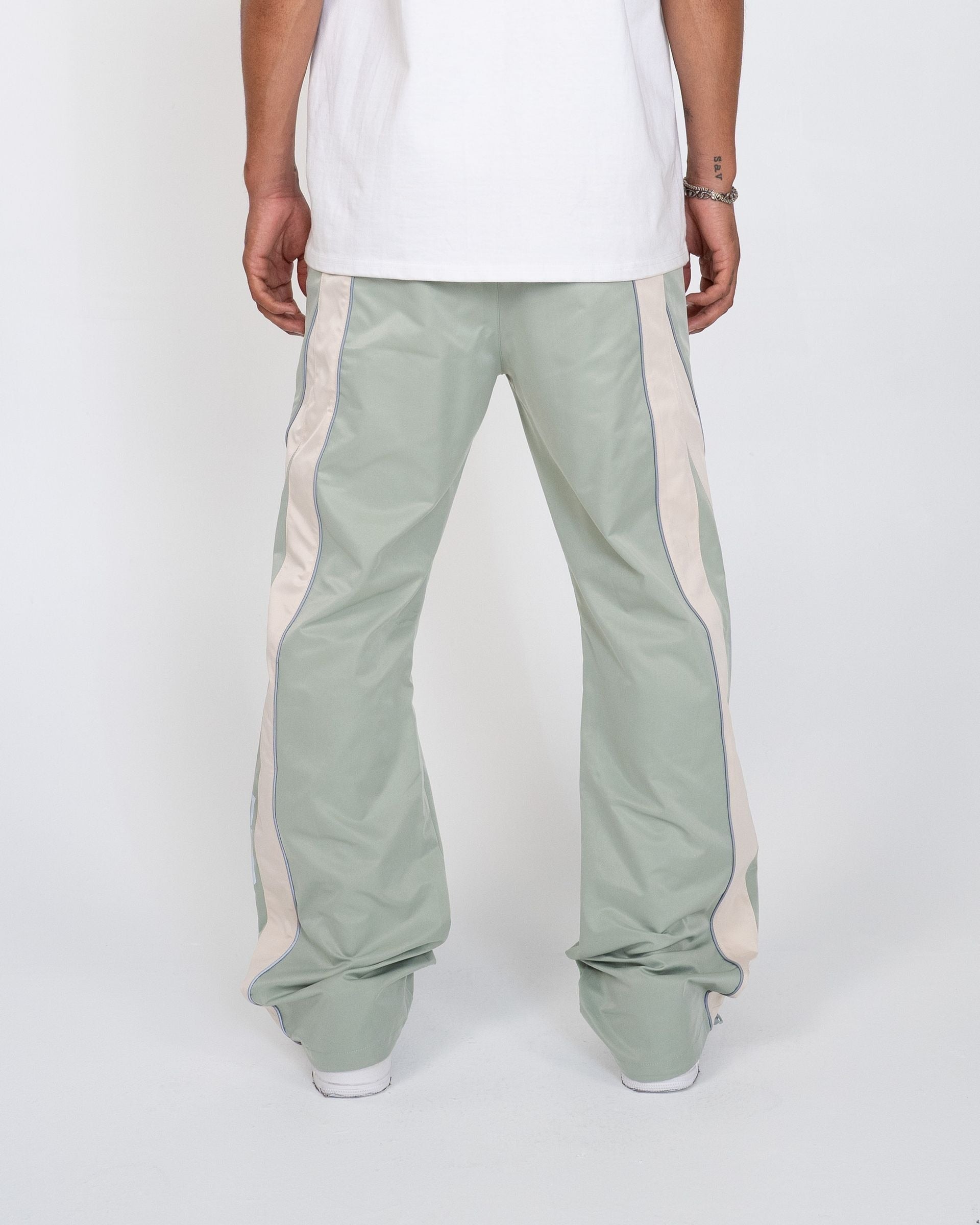 EPTM - Derek Pants - Sage — front view