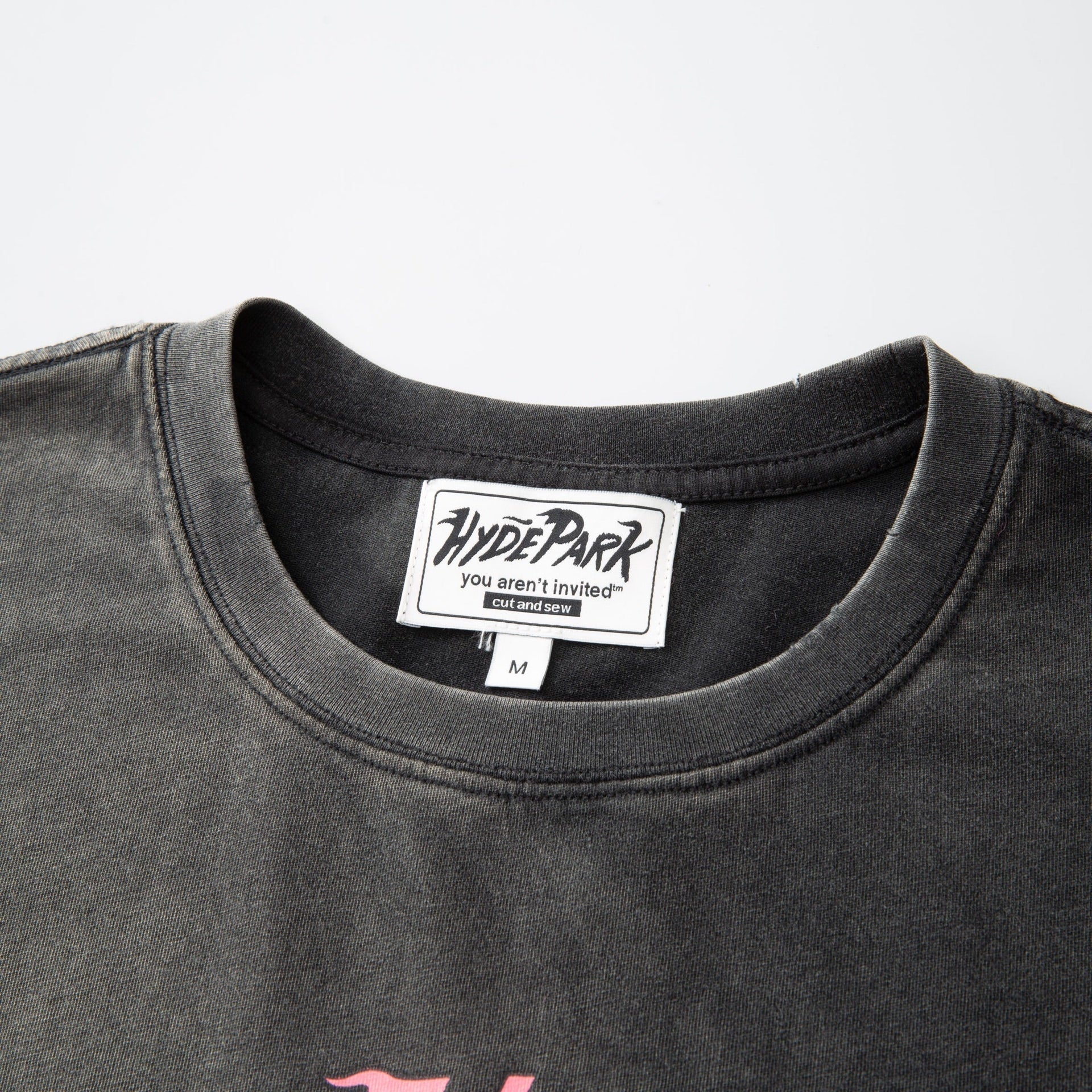 Hyde Park That's A Awful Lot Of Colorful Tee - Black — close-up detail