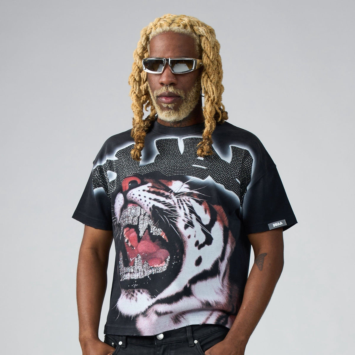 Duaa - Grill Tiger Tee - Black — front view