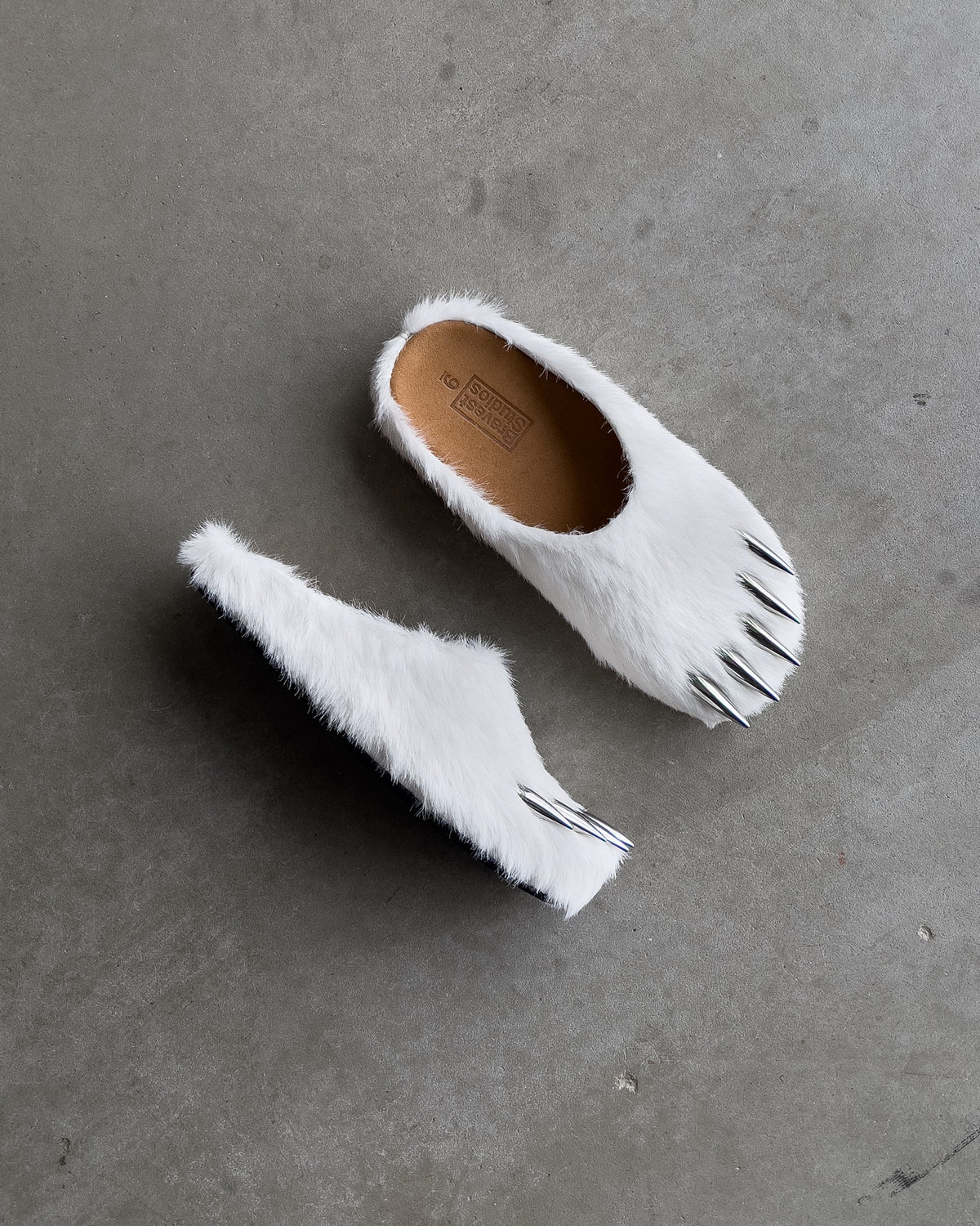 Bravest Studios - Bear Claw Mules - White — front view